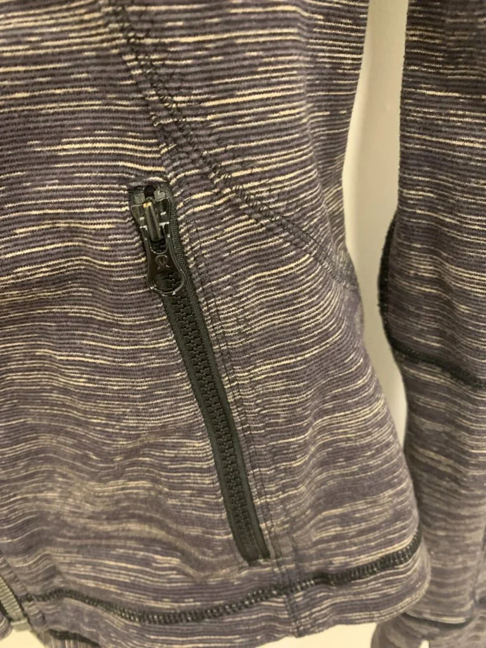 Lululemon Forme Jacket - Picture 8 of 8